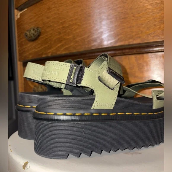 Dr. Martens Kimber II Olive Platform Sandals | size 6 | NWOT - Picture 3 of 11